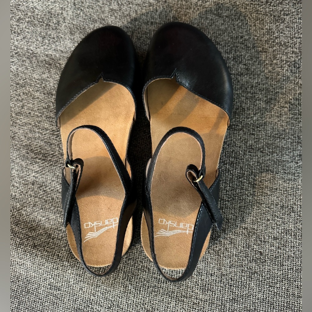 Dansko ballet flat style